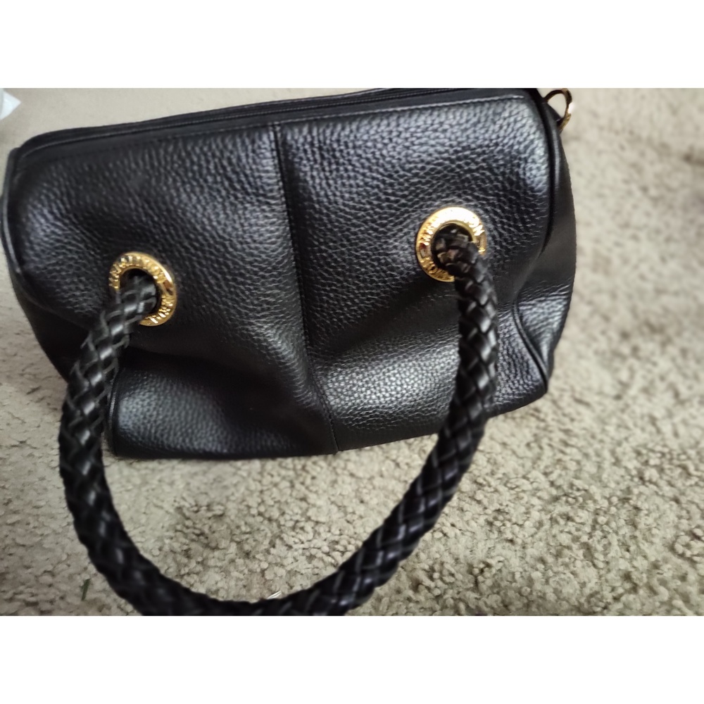 MEDALLION BLACK SMALL PURSE